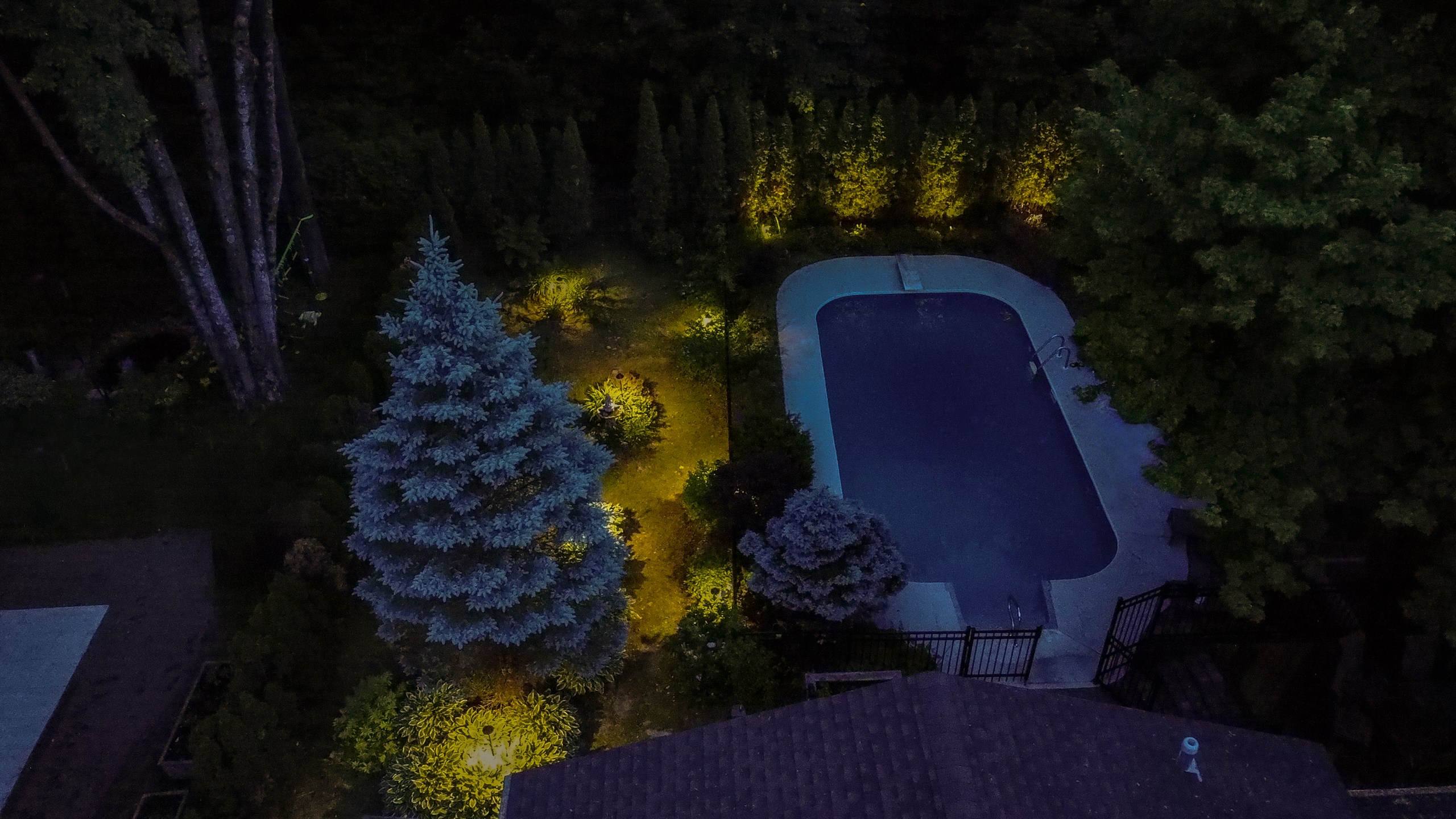 Design d'éclairage de jardin à Lorraine, QC